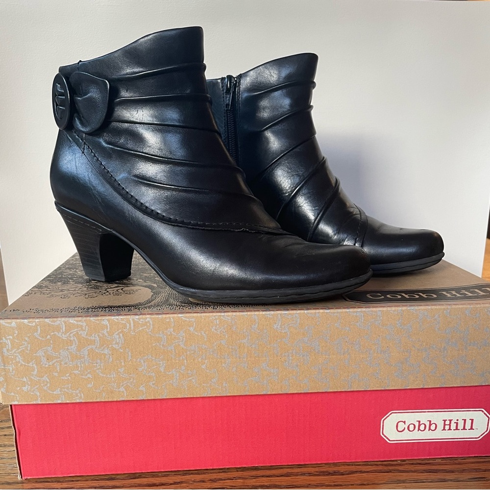 Black Leather Low Heel Booties Women’s 7.5